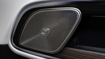 Mercedes VLE speaker