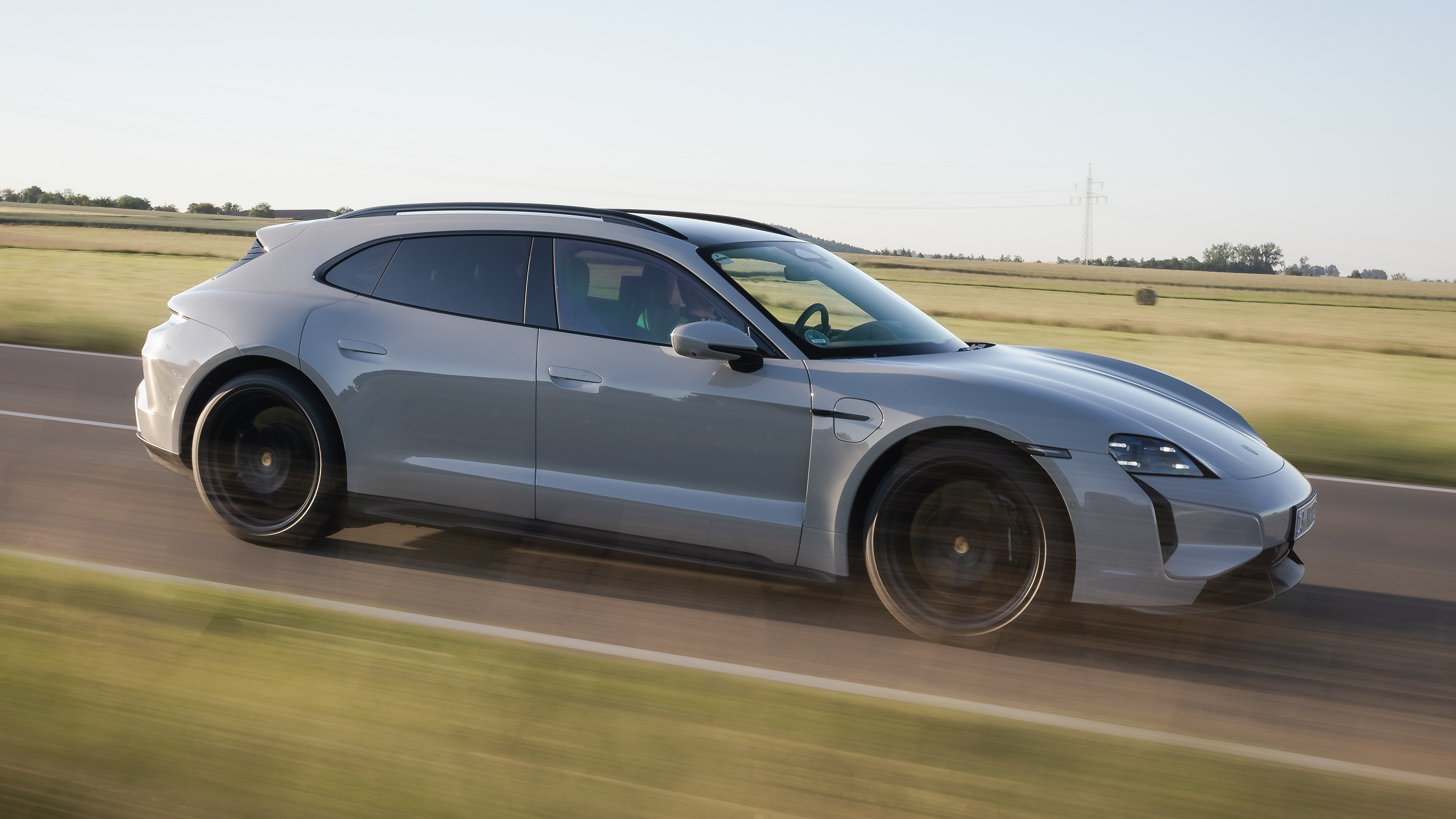 Porsche Taycan E-Shift profile
