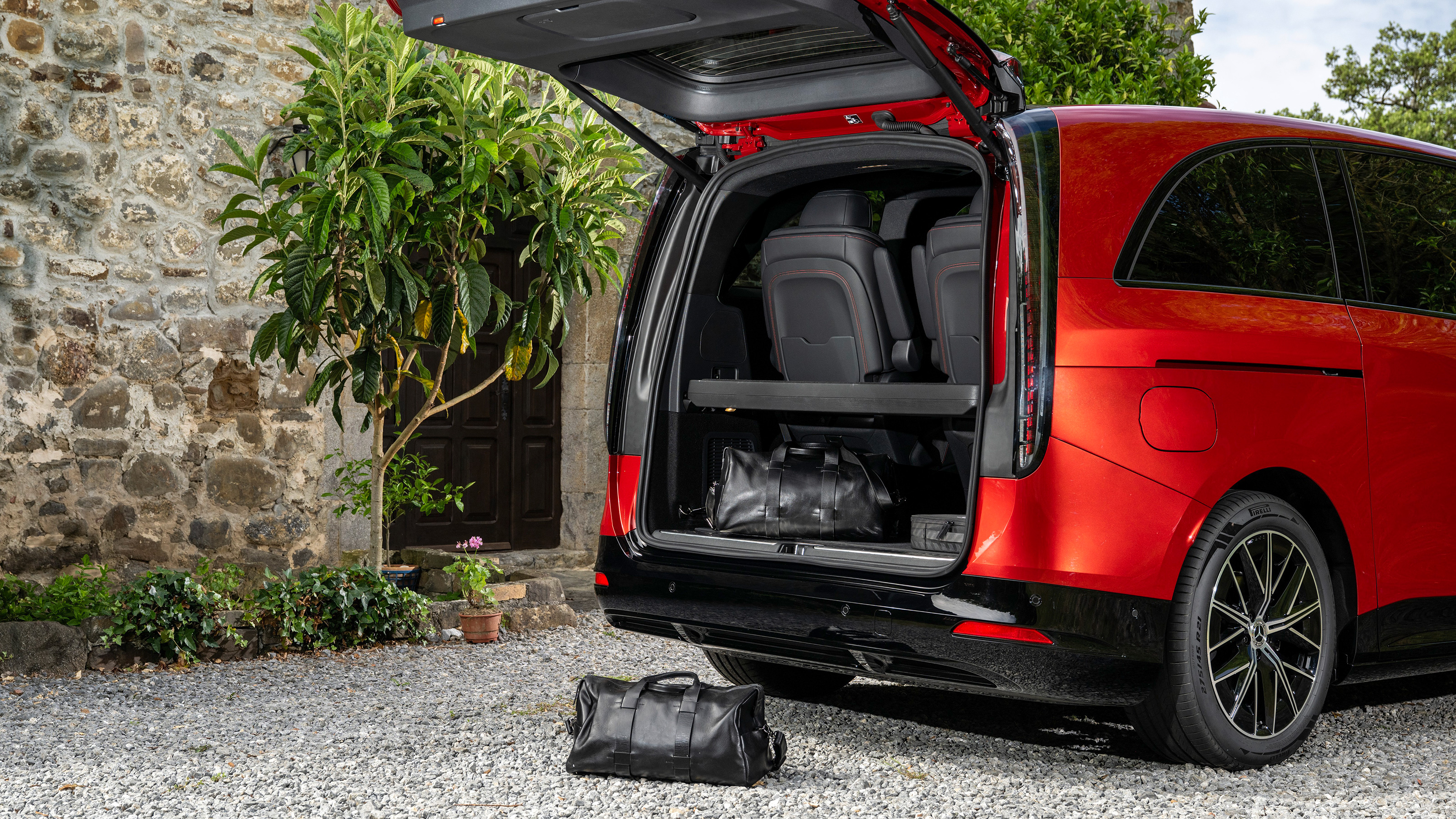 Mercedes VLE boot