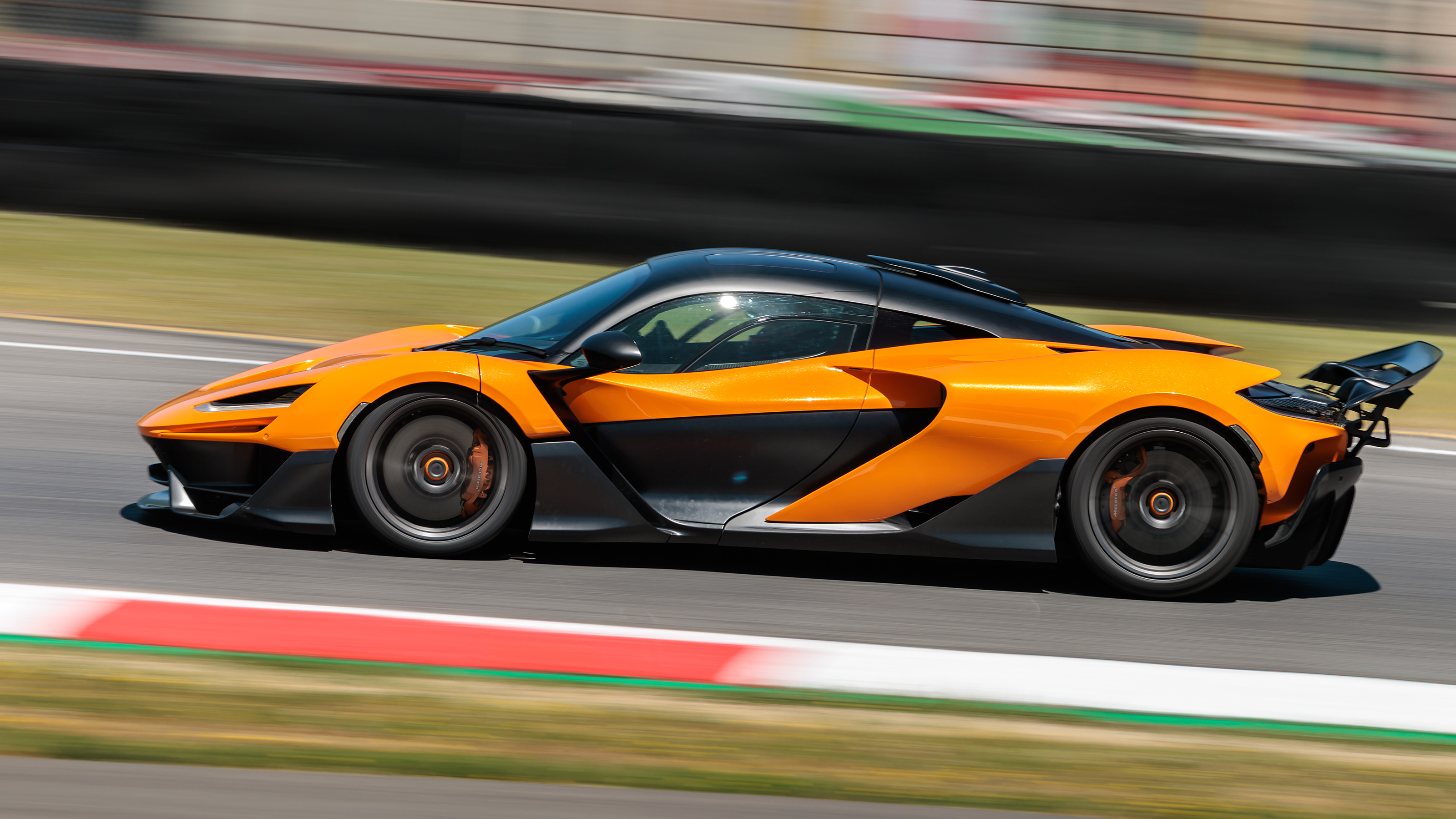 McLaren W1 profile