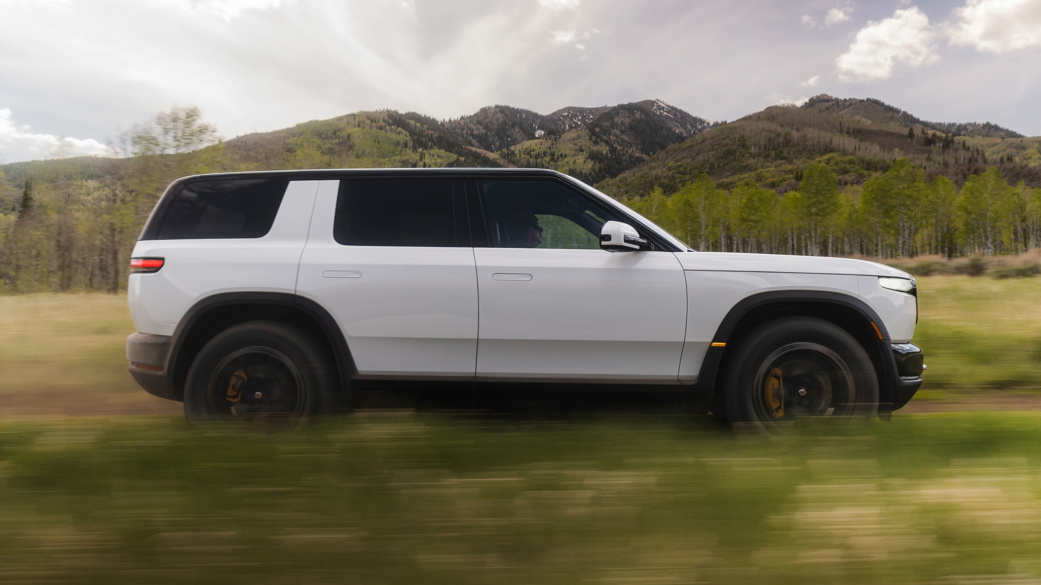 Rivian R2 US side