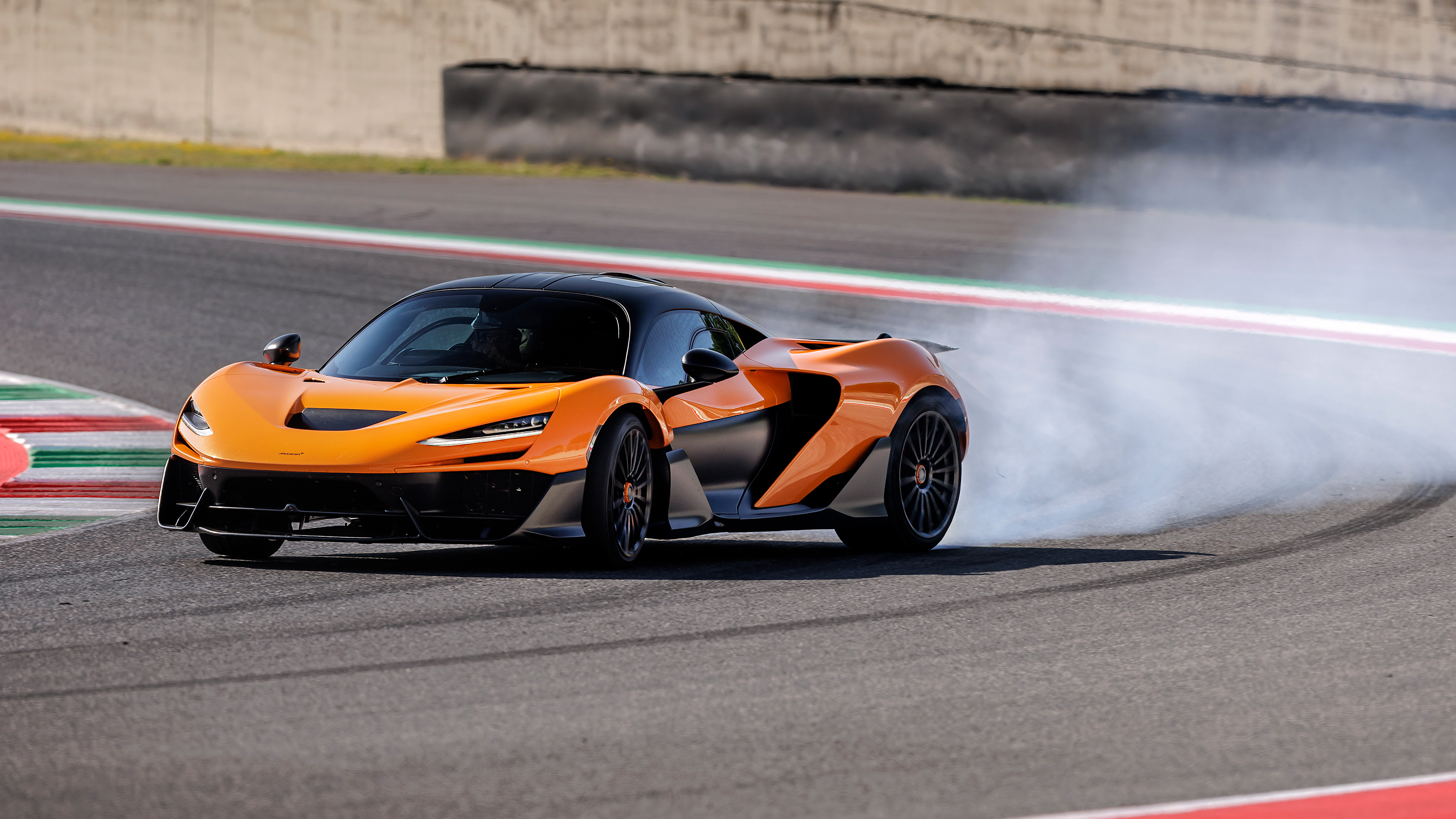 McLaren W1 front