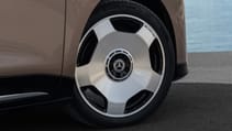Mercedes VLE wheel