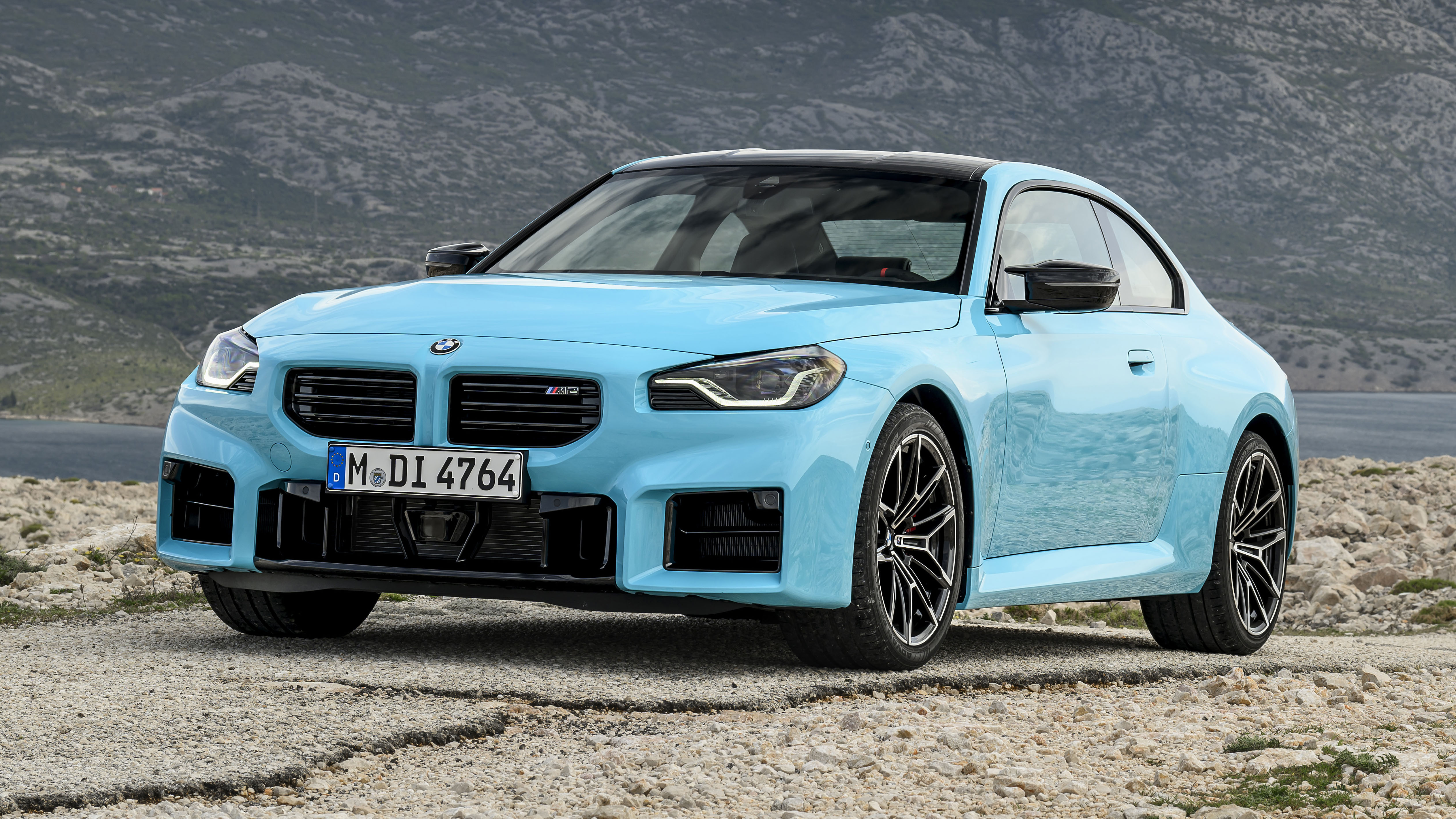 BMW M2 xDrive revealed