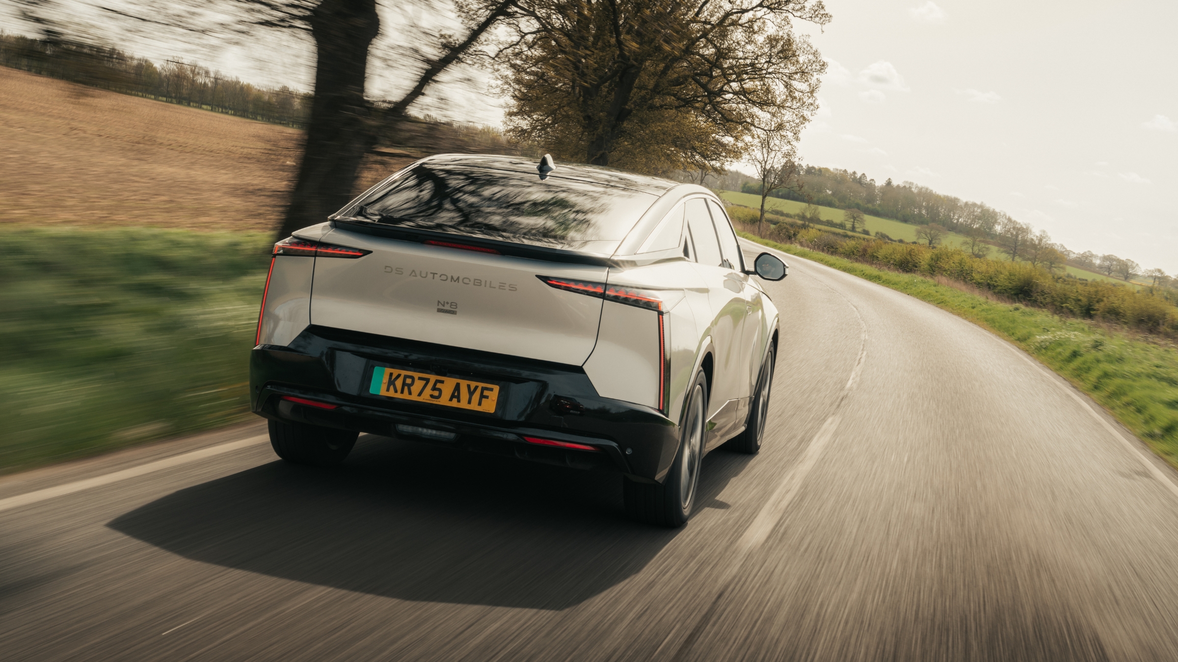 DS Automobiles No 8 - Report 2