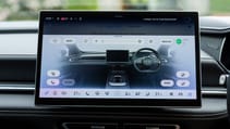 Mazda 6e screen