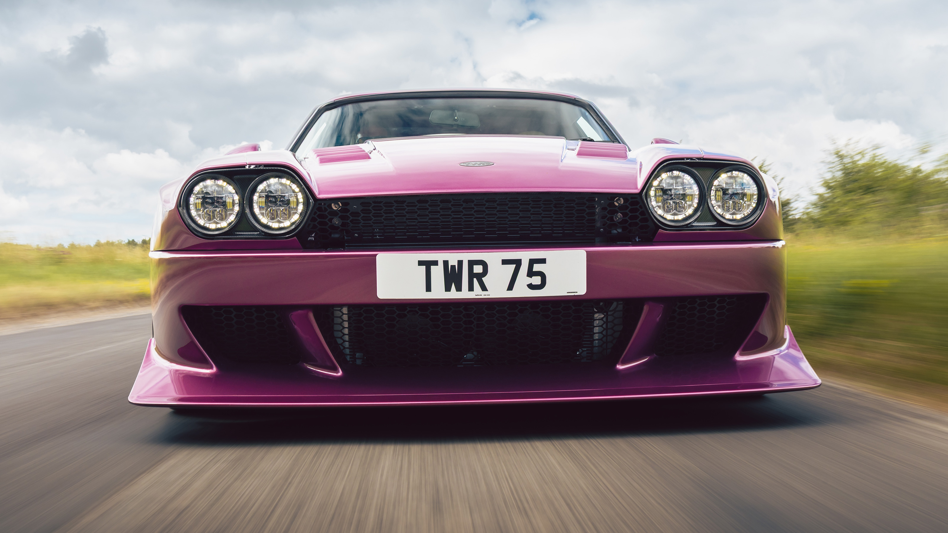 TWR Supercat front