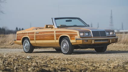 Chrysler LeBaron Town & Country