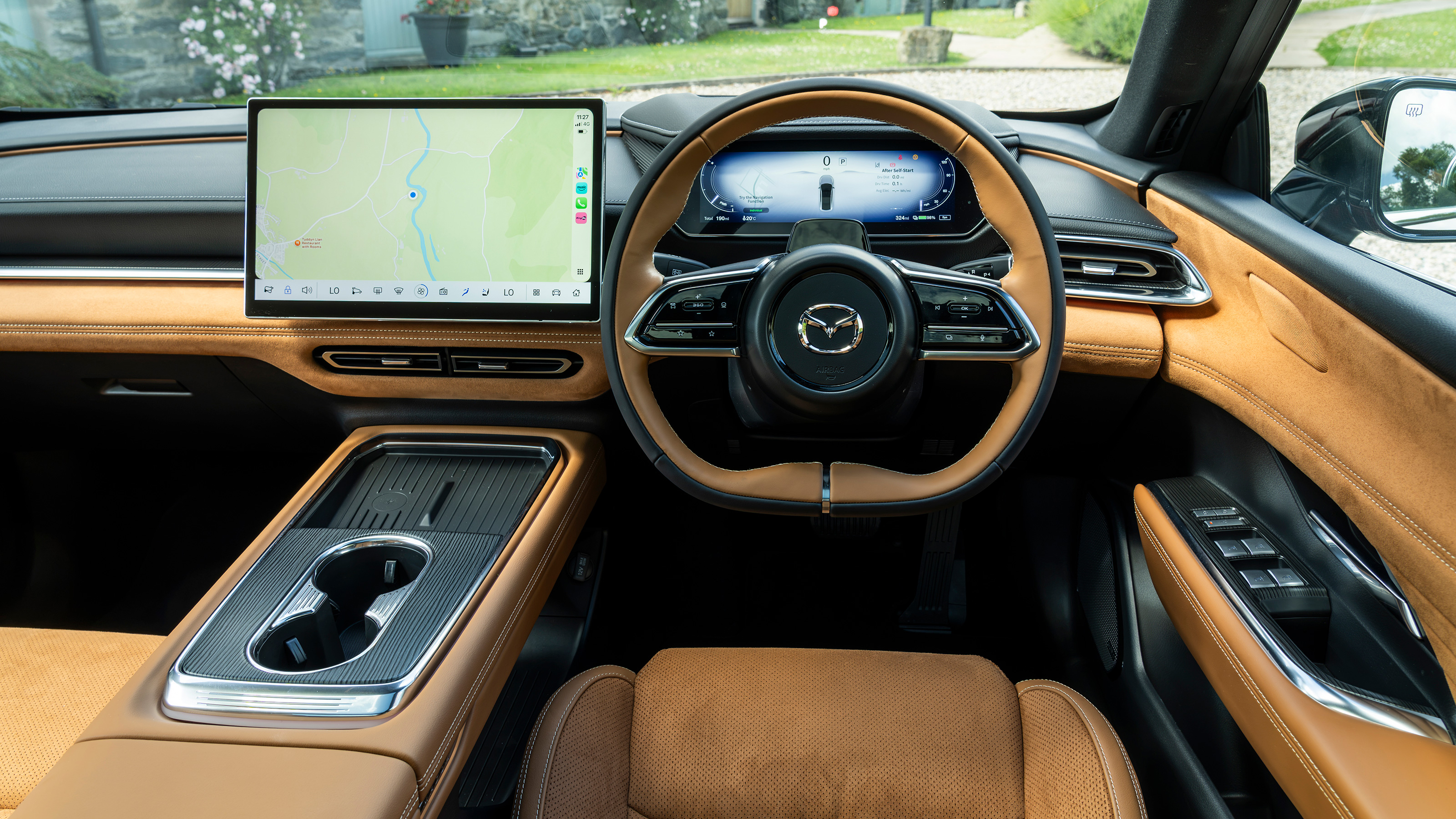 Mazda 6e interior