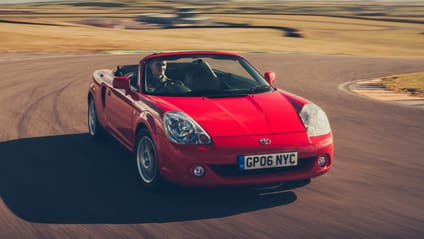 2002 Toyota MR2 SMT