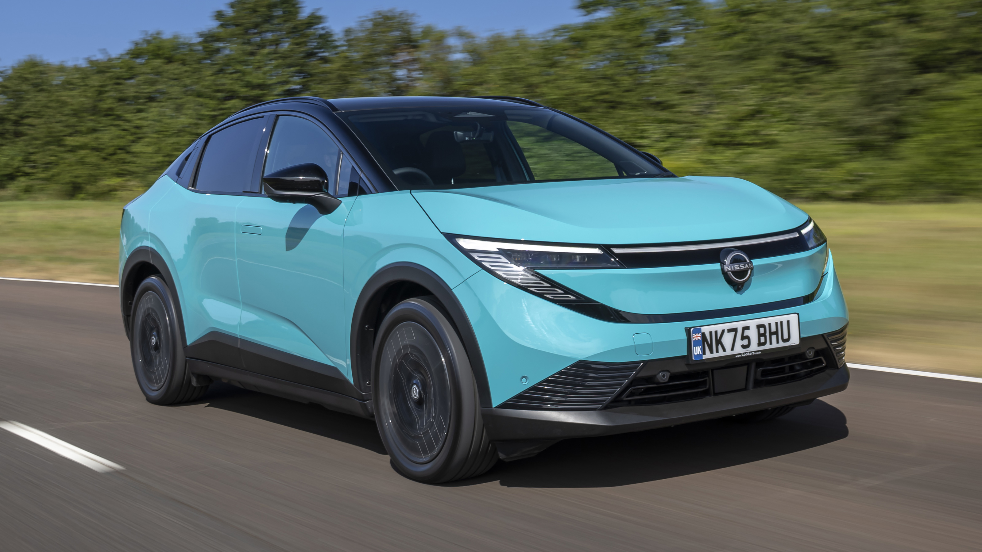 Nissan Leaf front