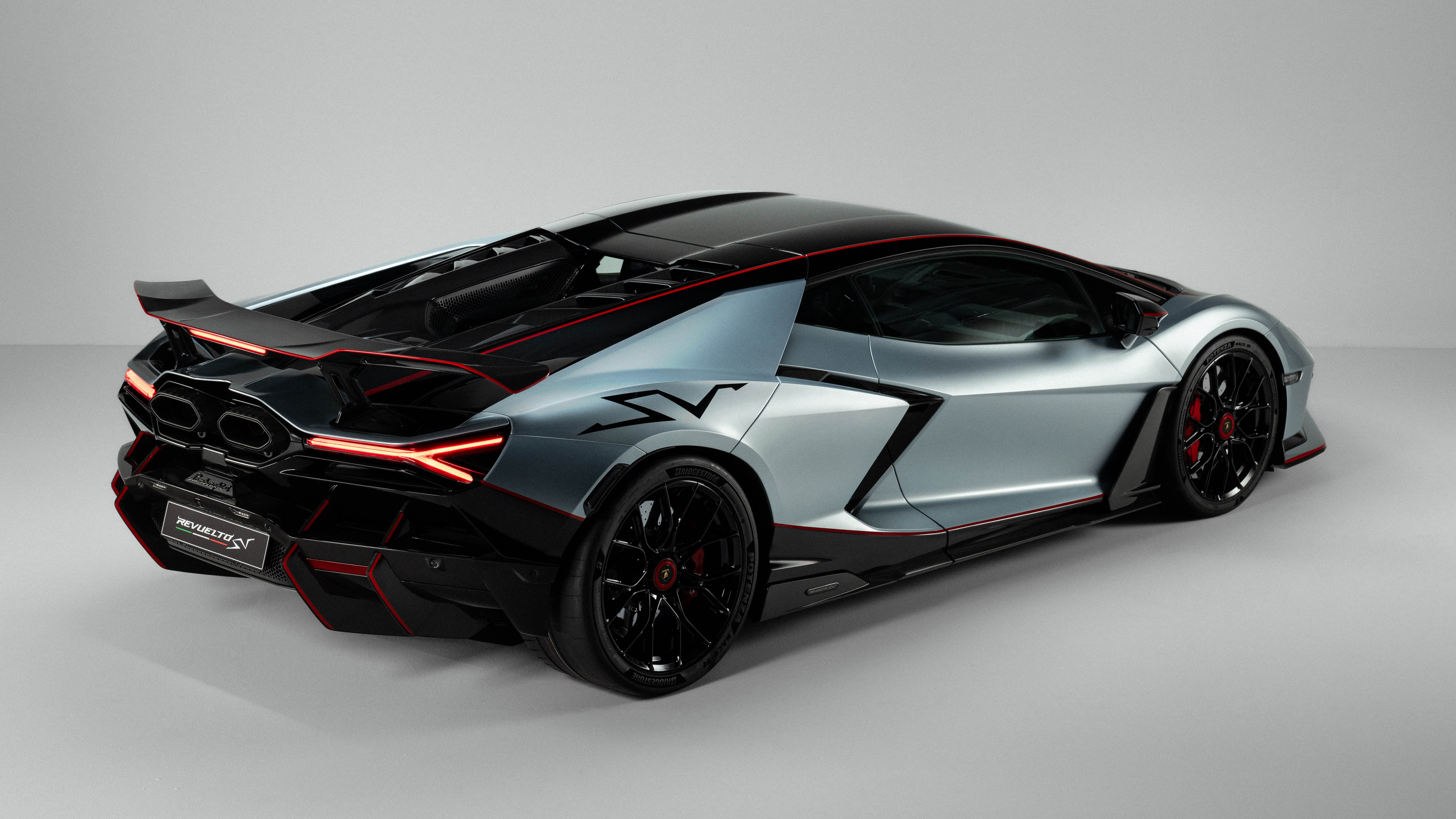 Lamborghini Revuelto SV Top Gear
