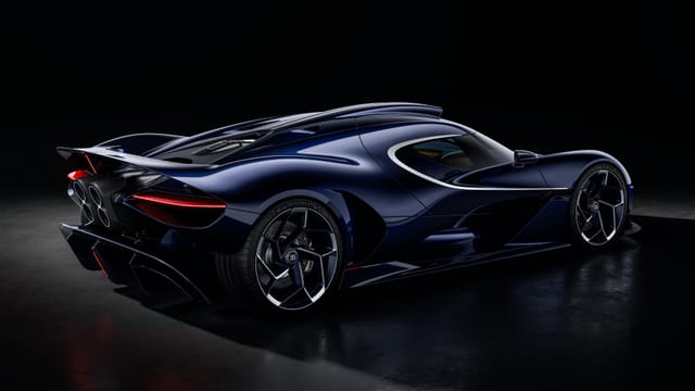 The new Bugatti Destrier is a 1,578bhp Bolide reimagined as road-going ...