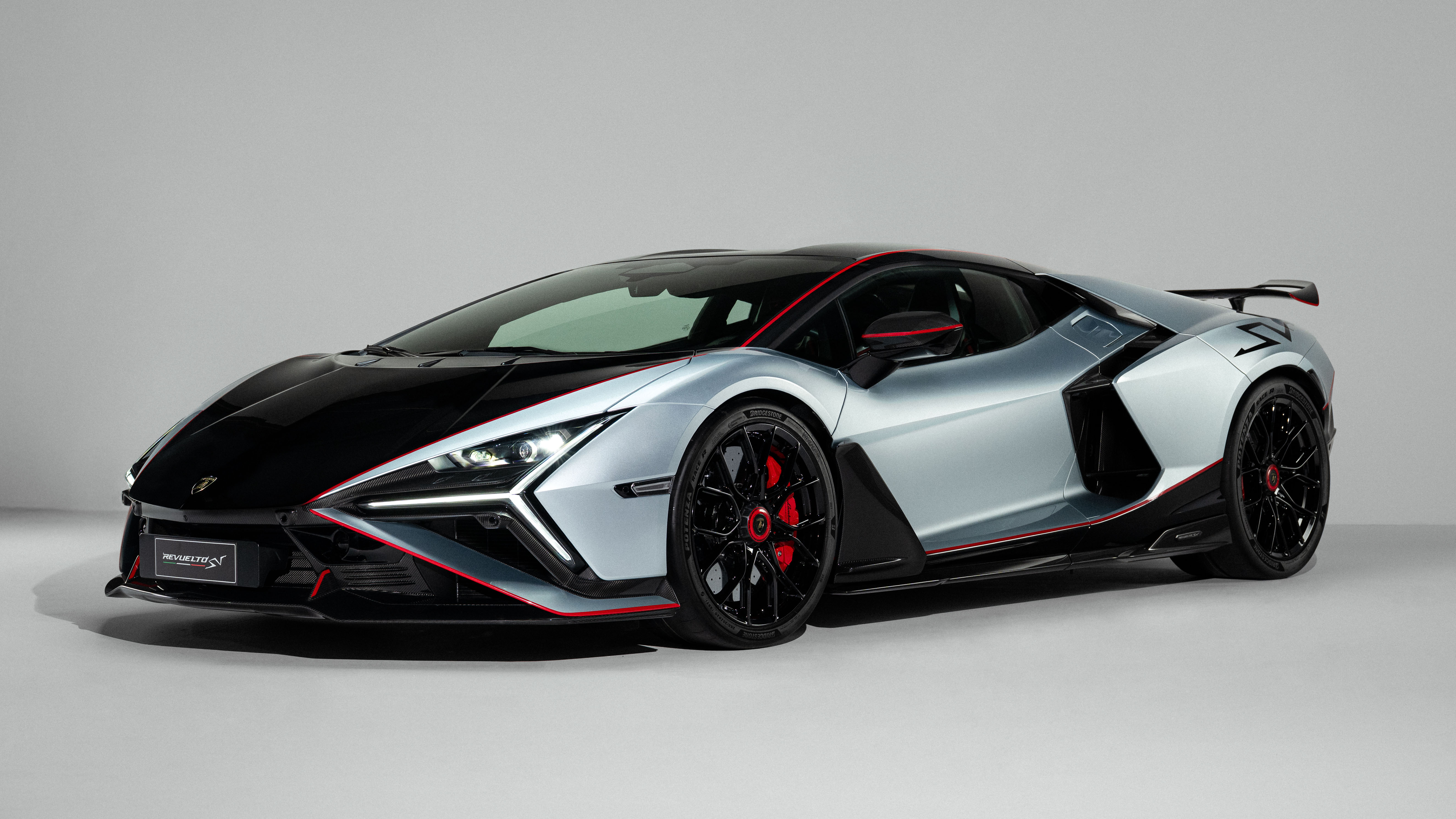 Lamborghini Revuelto SV Top Gear