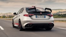 Alfa Romeo Giulia Quadrifoglio Luna Rossa Top Gear