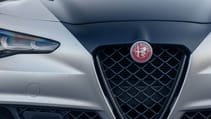 Alfa Romeo Giulia Quadrifoglio Luna Rossa Top Gear