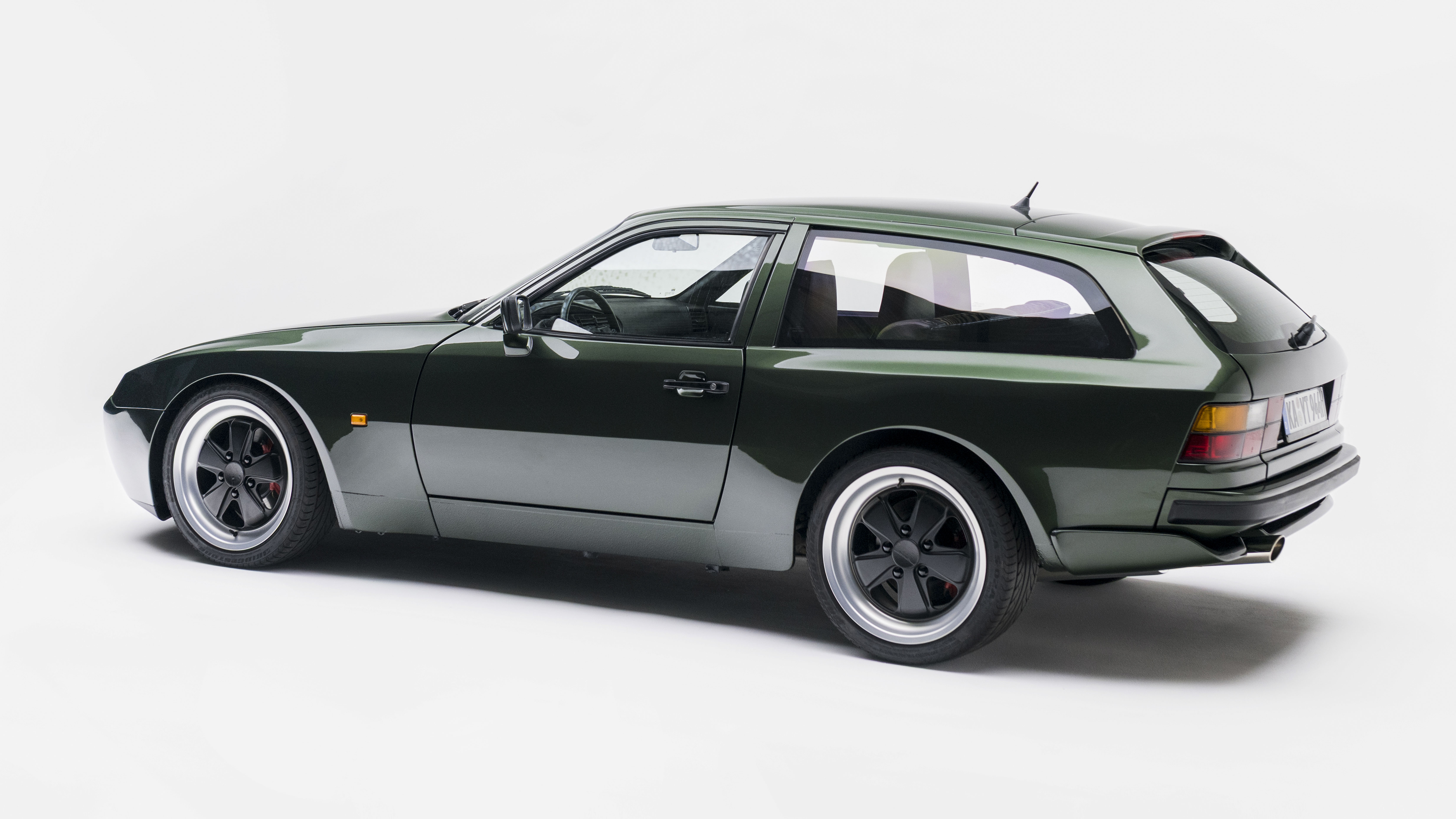 CarPoint GT-K44 Porsche 944 Shooting Brake revealed