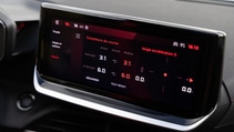 Peugeot E-208 GTI screen
