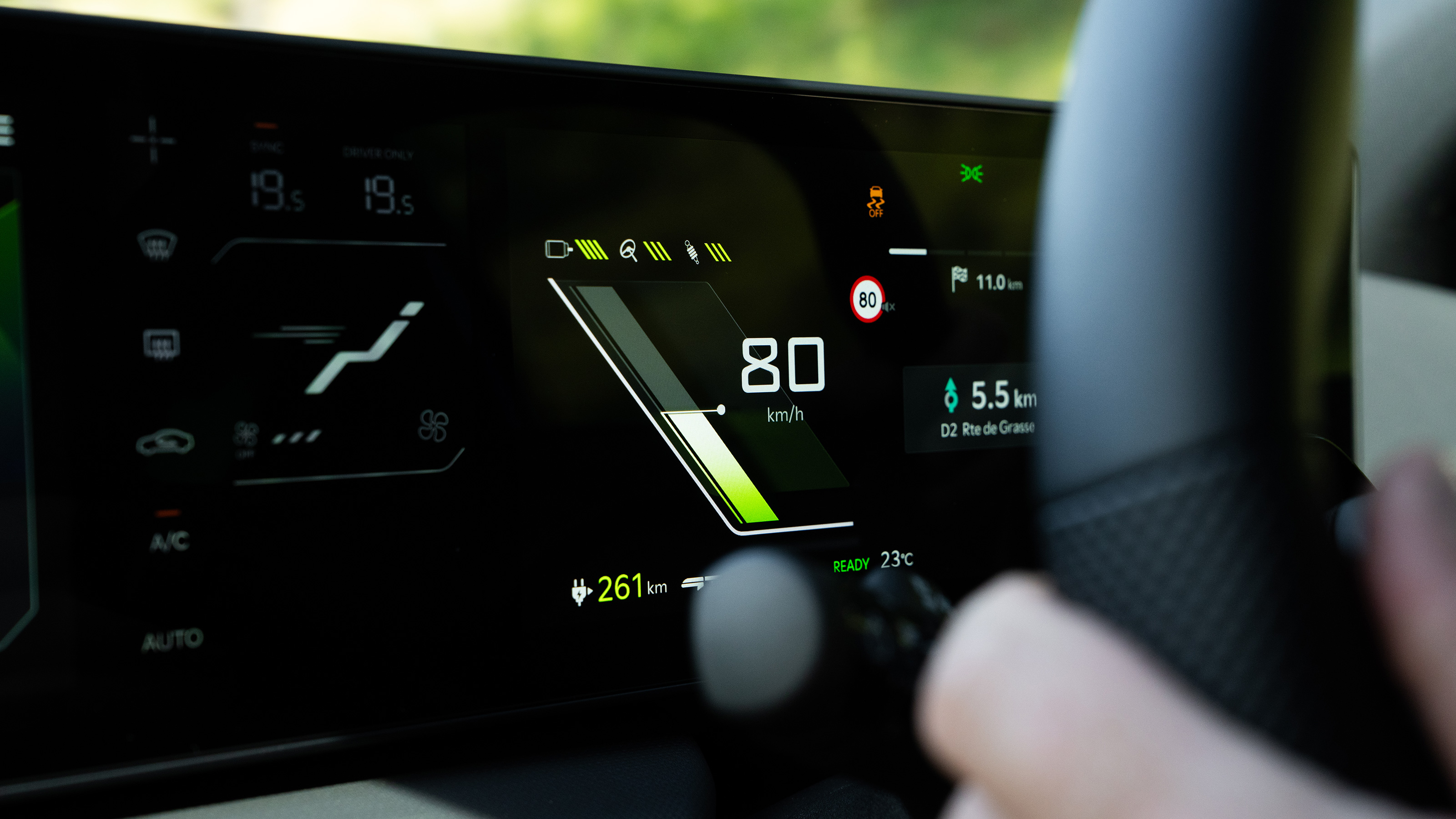Kia EV4 GT screen