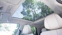 Aion UT glass roof