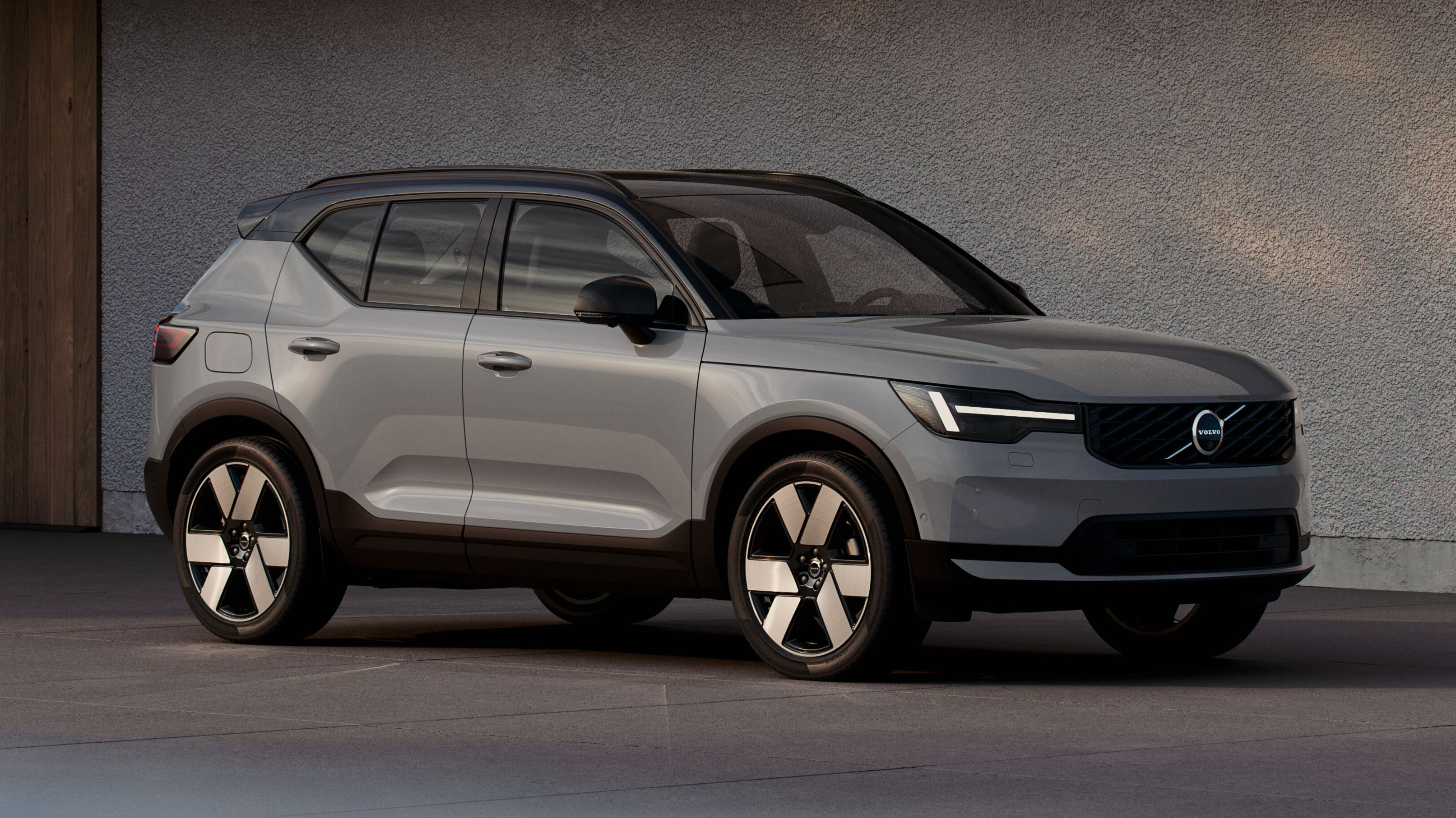 New Volvo XC40 EC40 EX40