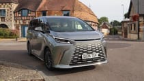 Lexus LM