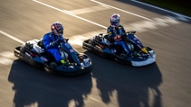 Max Verstappen vs 100 go-karters 2026
