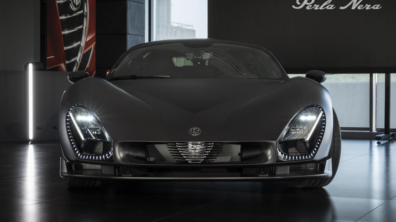 Alfa Romeo 33 Stradale Perla Nera revealed 2026