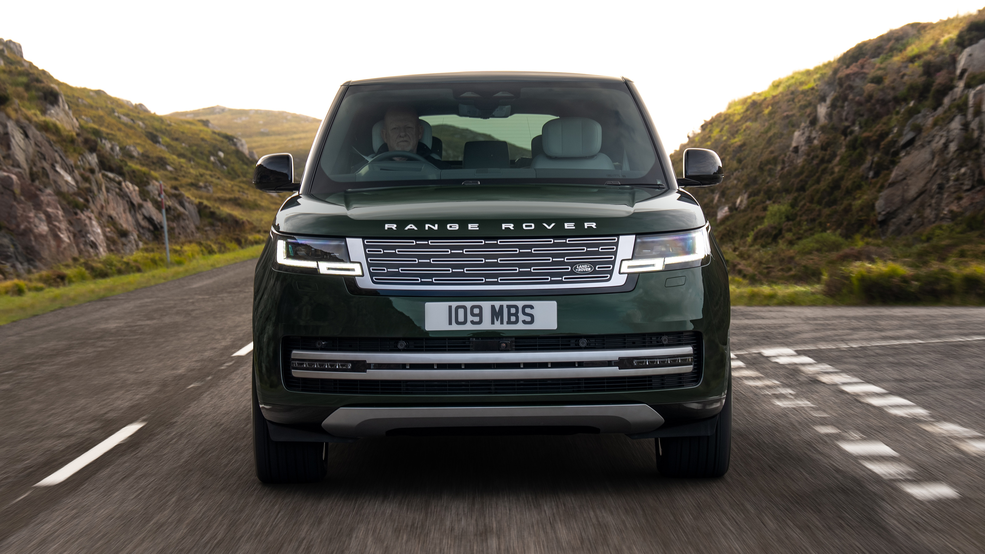 Range Rover Electric front