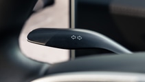 Tesla Model Y indicator