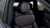 Audi Q7 front seat