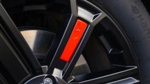 Nissan X-Trail alloy detail