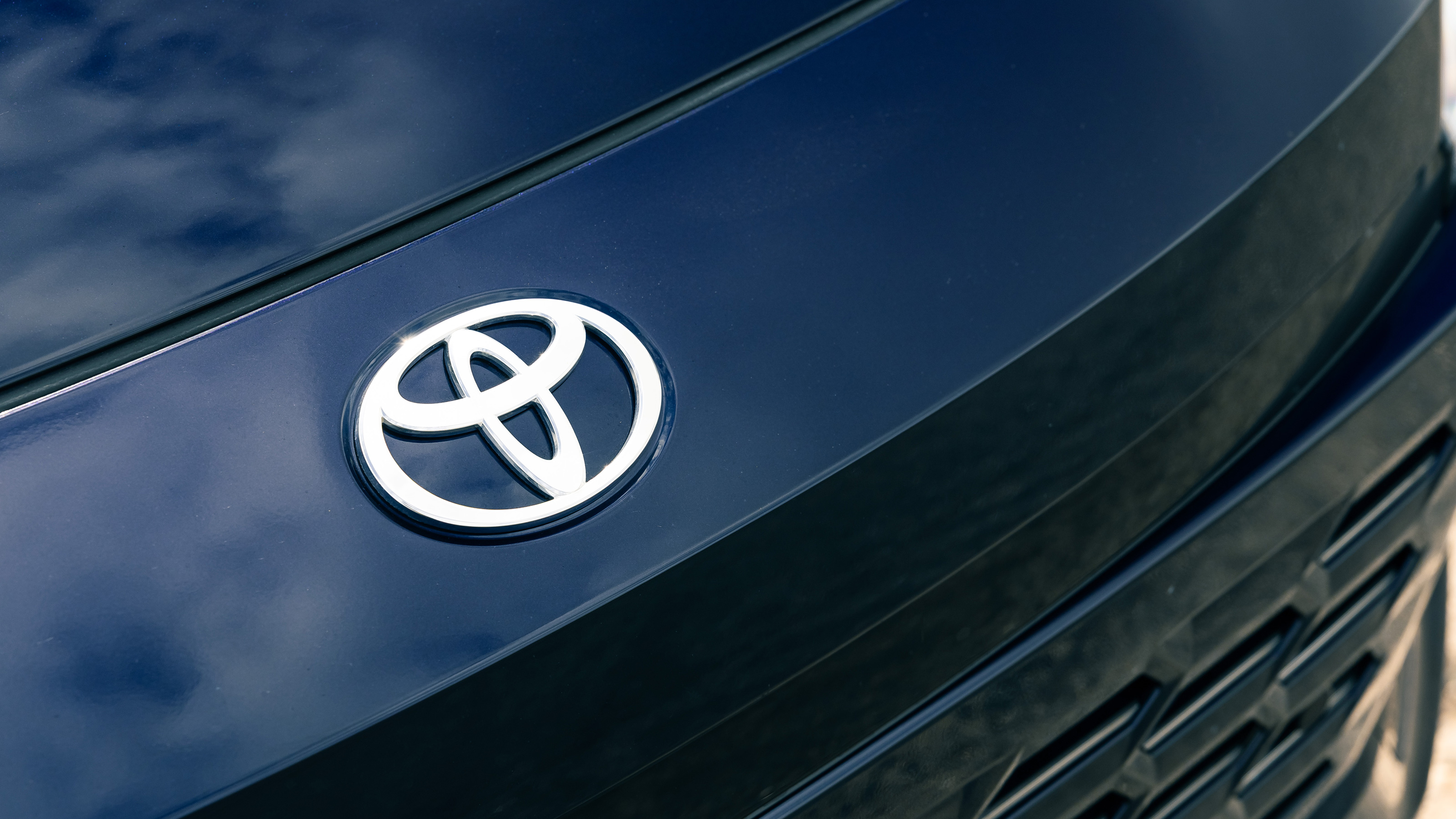 Toyota RAV4 badge