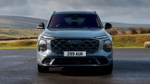 Audi Q7 front