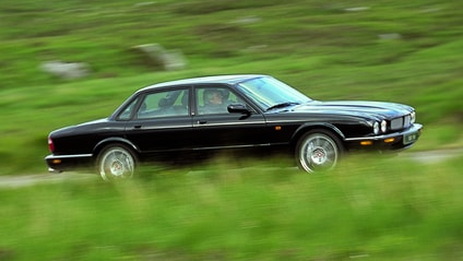 Jaguar XJR