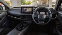 Nissan X-Trail interior