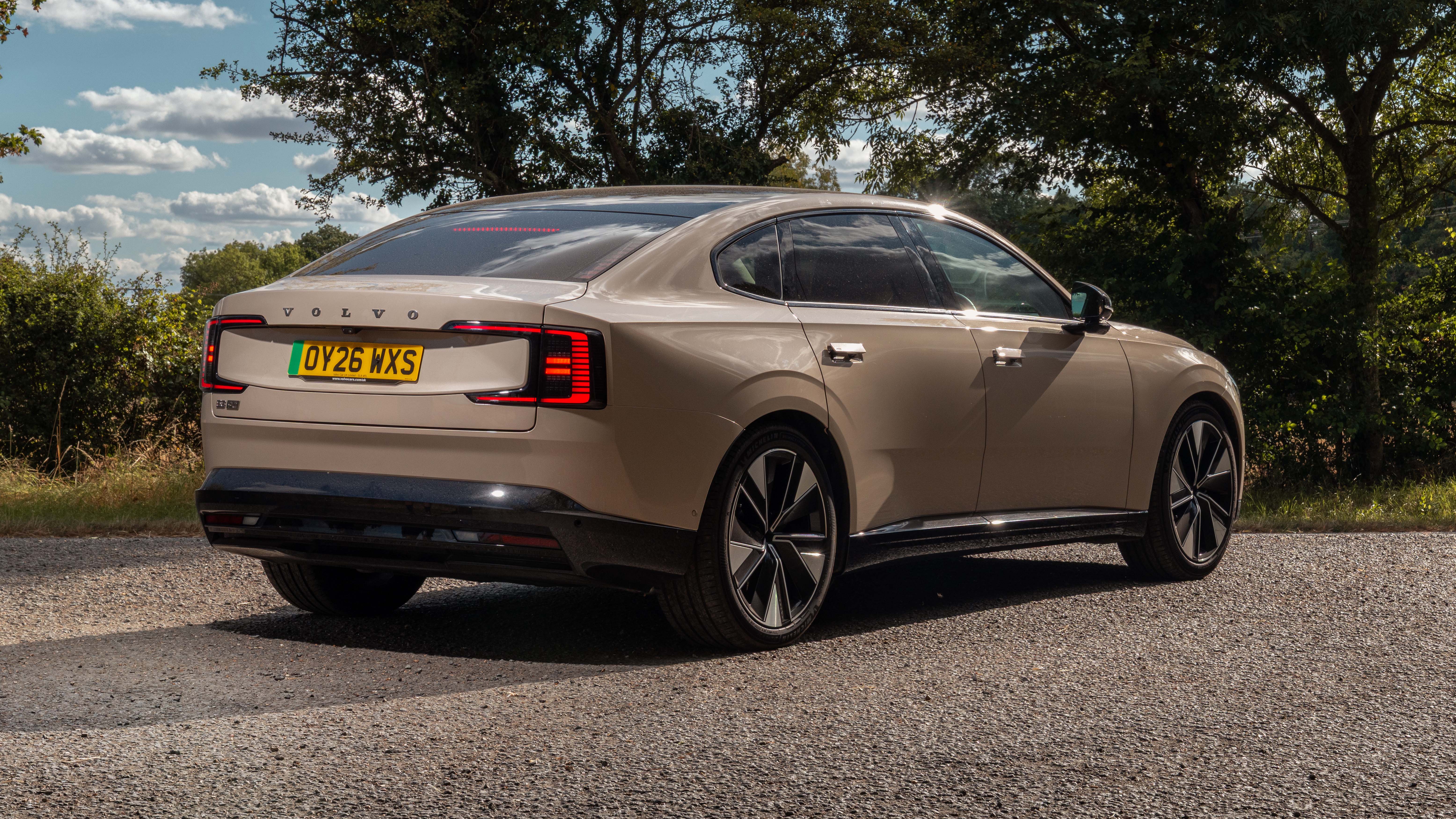 Volvo ES90