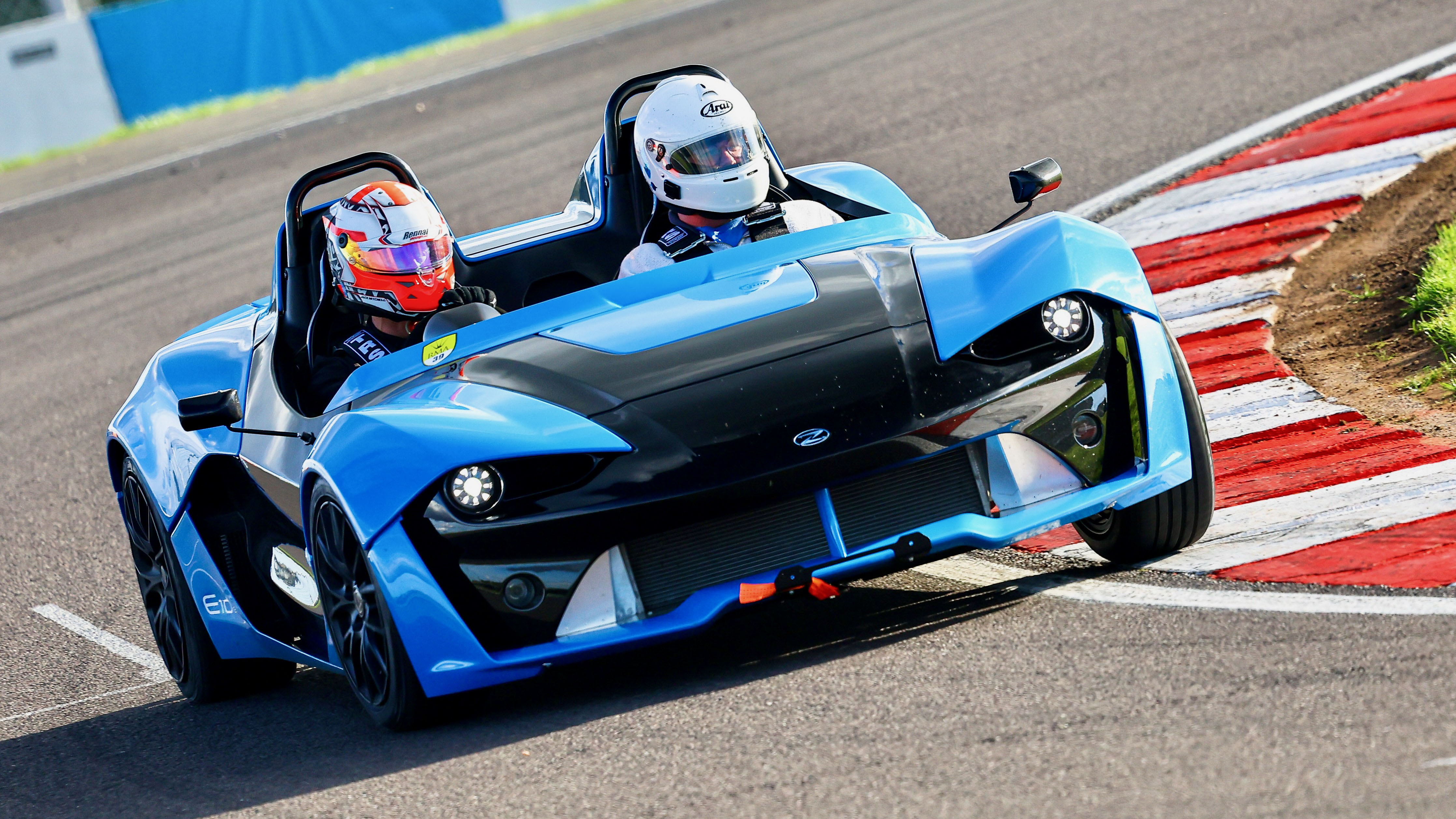 Zenos E10 revealed 2026
