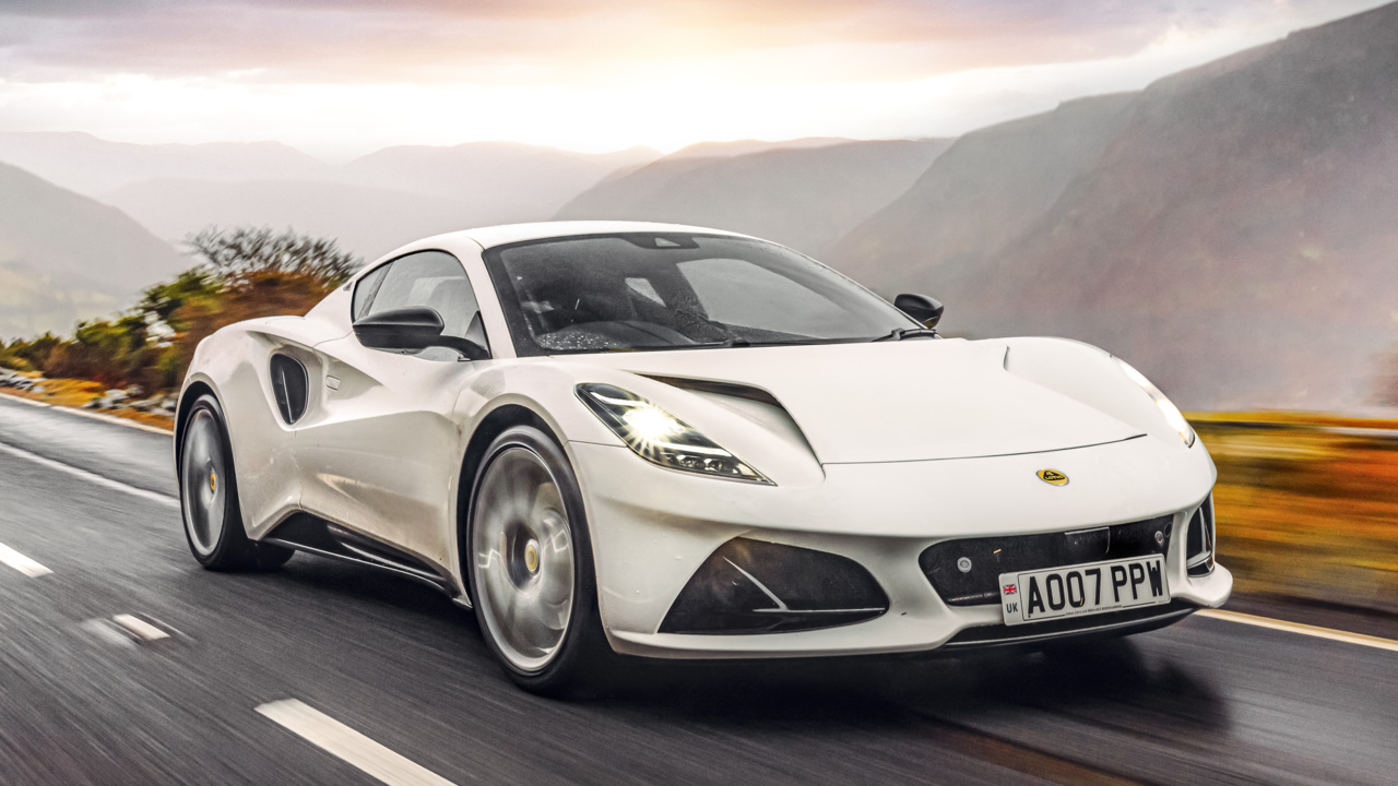 Review: the brand new Lotus Emira