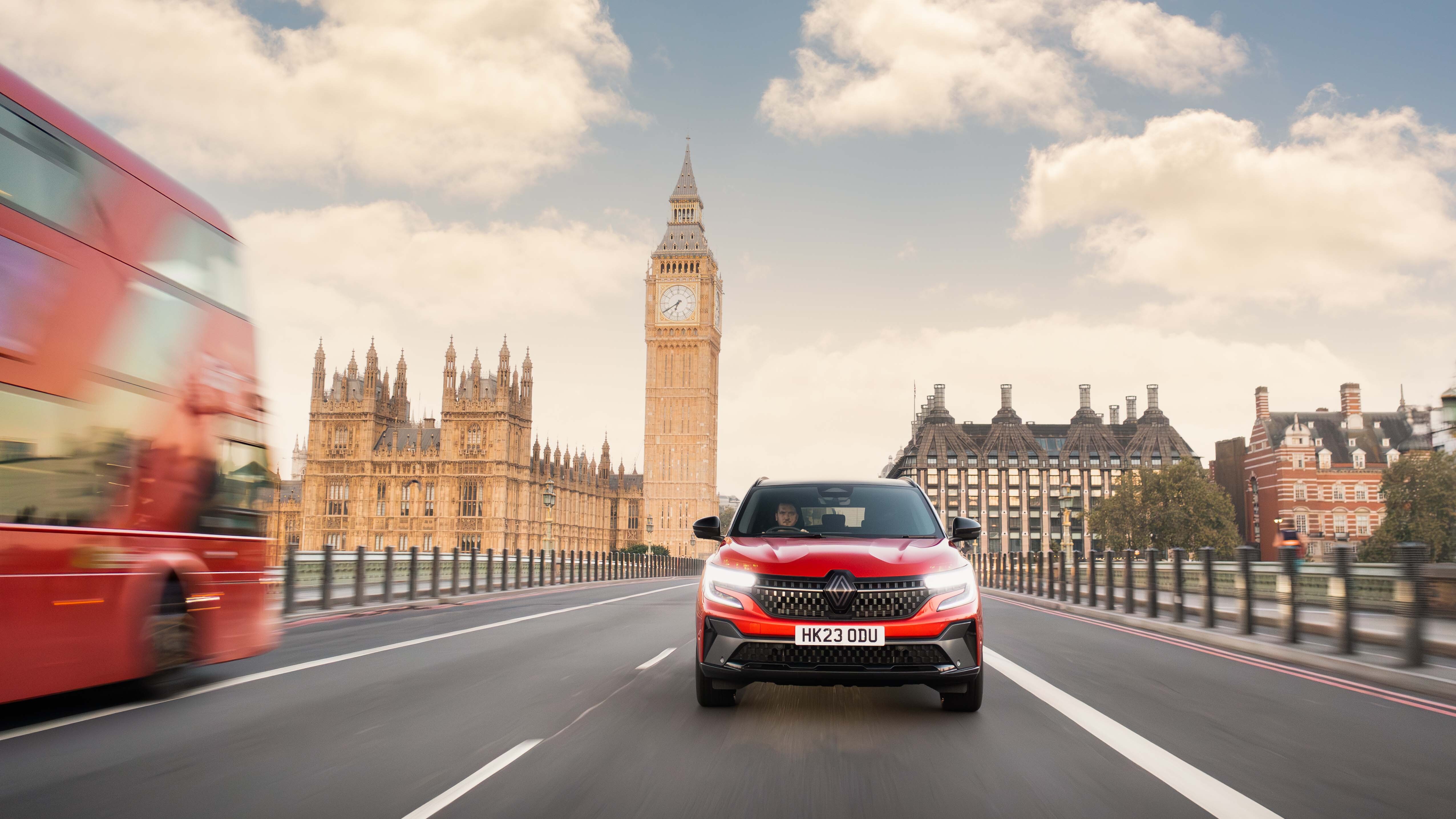 VIDEO: GREAT ESCAPES IN THE NEW RENAULT AUSTRAL