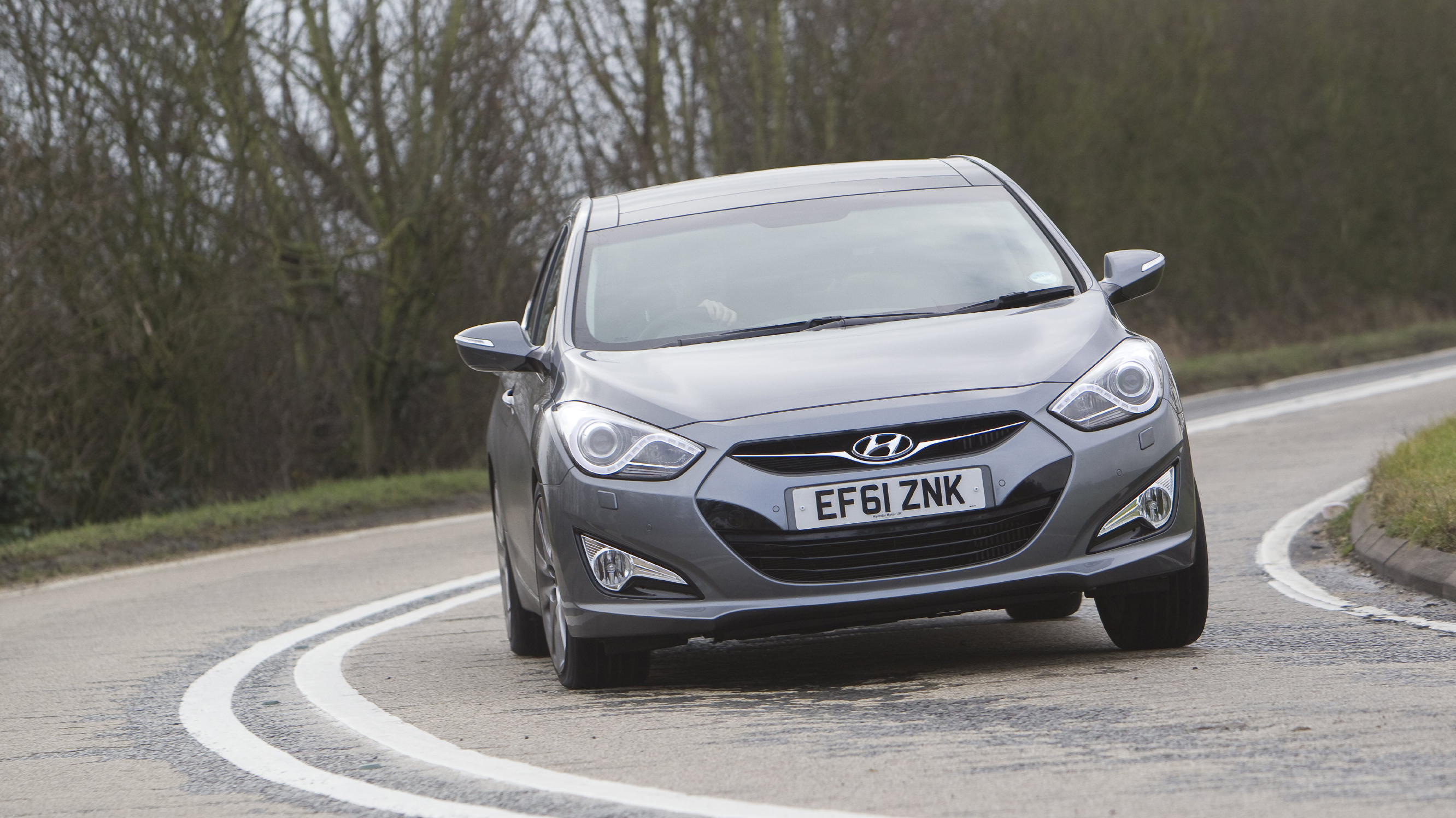 buyers_guide_-_hyundai_i40_2014_-_front.jpg