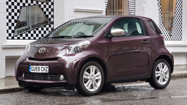 Toyota iq фото