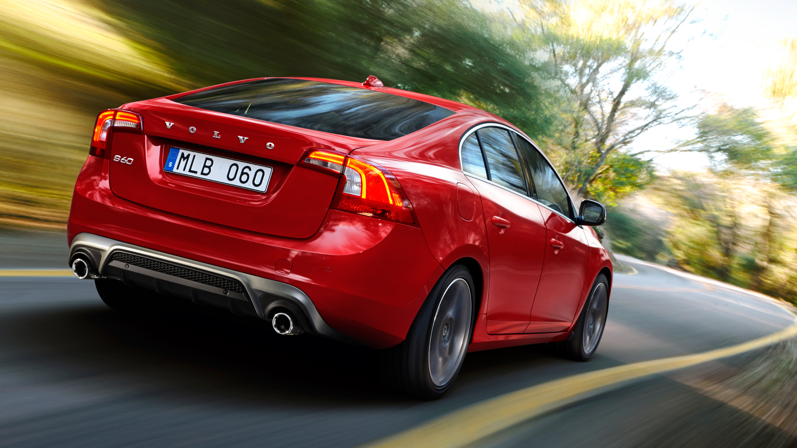 buyers_guide_-_volvo_s60_2014_-_rear_quarter.jpg