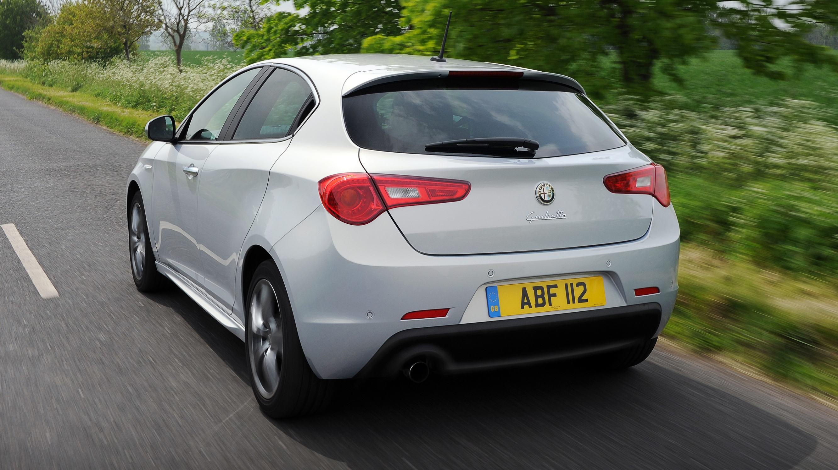 Car Review. ALFA ROMEO Giulietta. Stylish and small - Littlegate Publishing