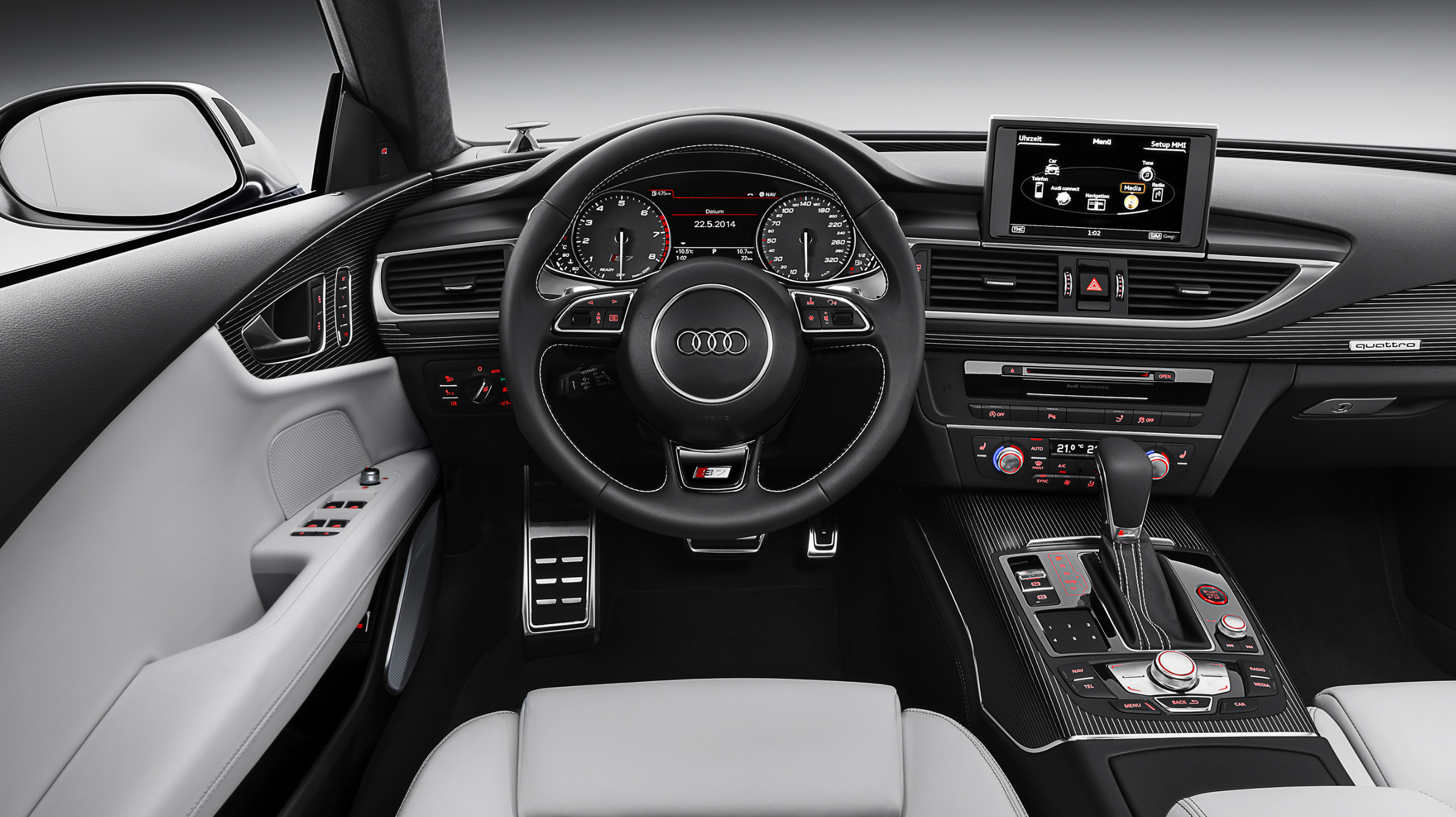 buyers_guide_-_audi_a7_sb_2014_-_interior.jpg