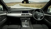 buyers_guide_-_bmw_5-s_gt_2014_-_interior.jpg