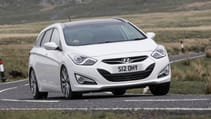 buyers_guide_-_hyundai_i40_tourer_2014_-_front_quarter.jpg