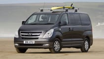 buyers_guide_-_hyundai_i800_2014_-_front_quarter.jpg