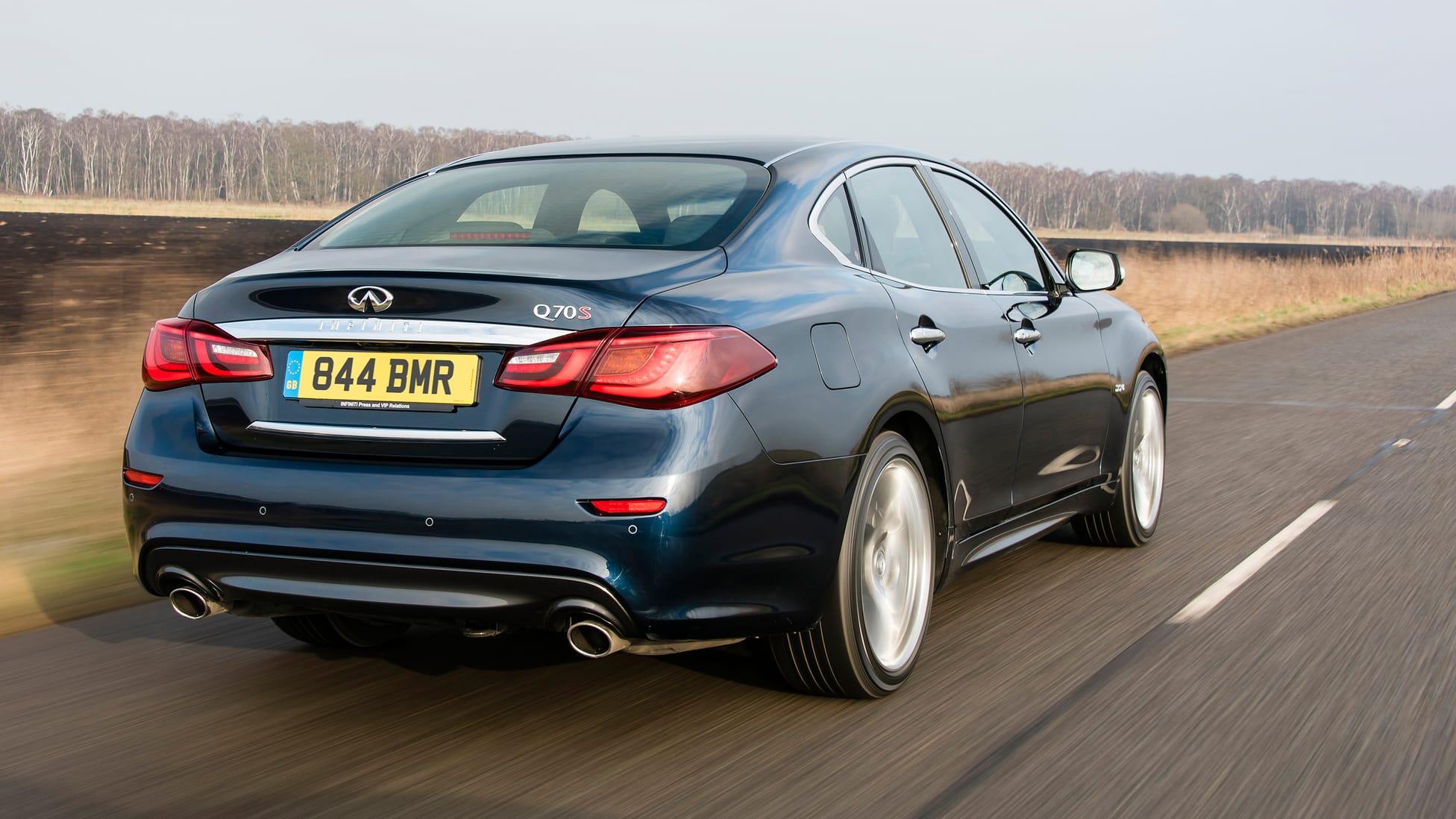 Infiniti Q70 Review 2026 | Top Gear