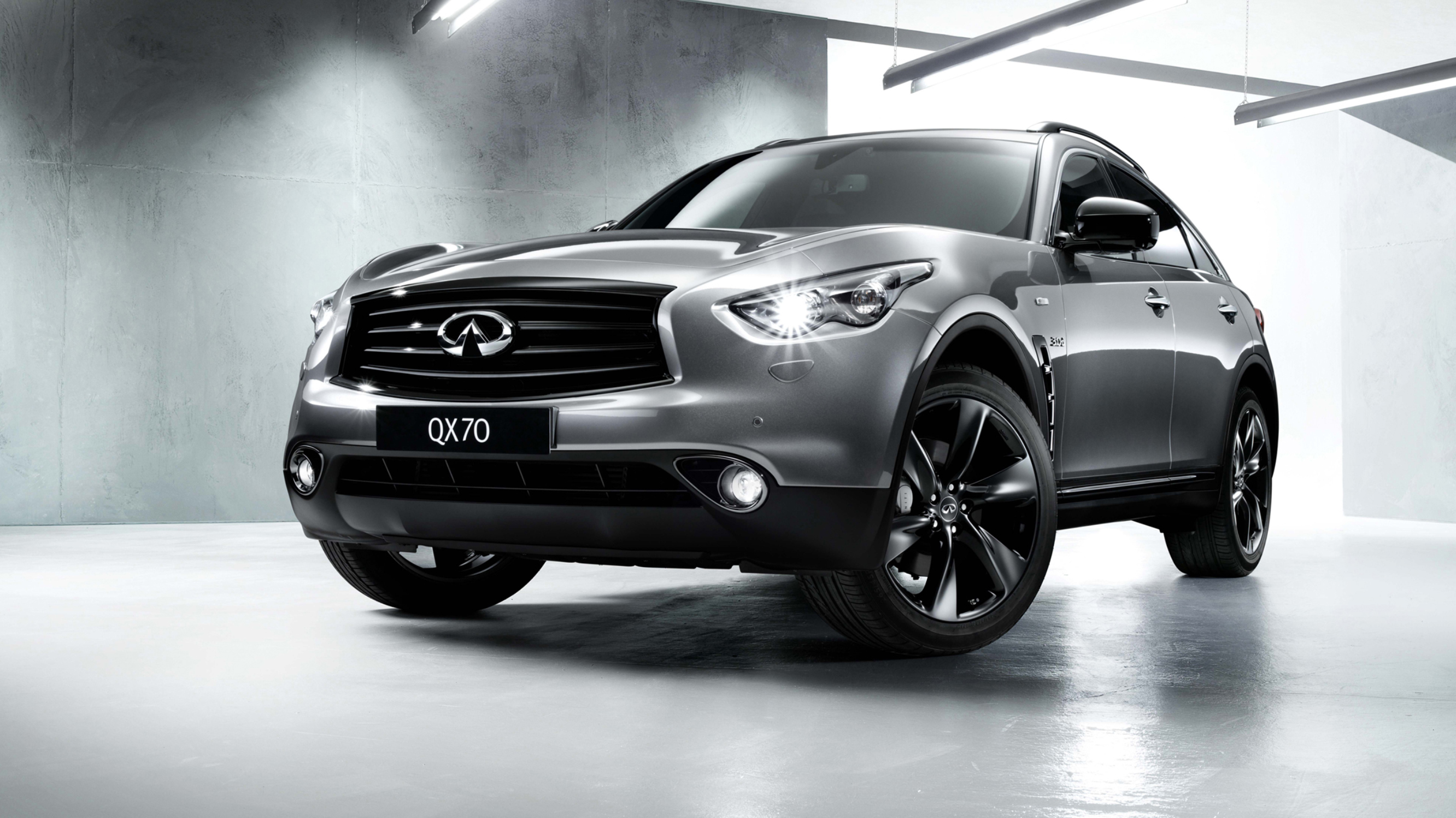 buyers_guide_-_infiniti_qx70_2014_-_front_quarter.jpg